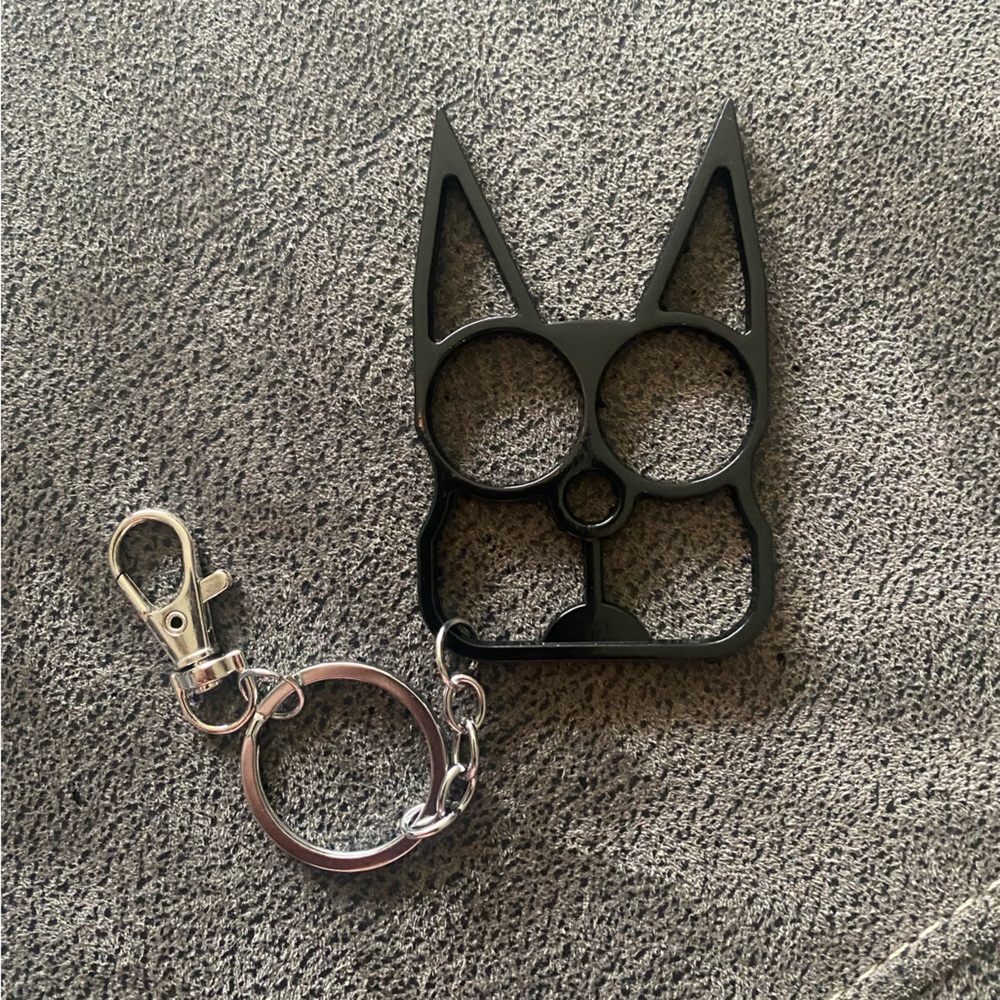 *NIP black cat keychain
